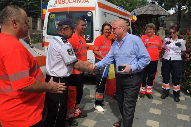 Sirenele ambulanţelor au sunat şi la Fălticeni, pentru a marca Ziua Naţională a Ambulanţei din România