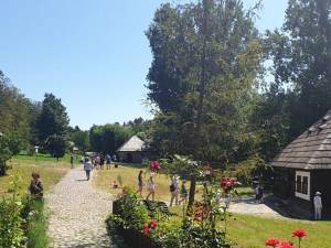 Sucevenii au vizitat în număr mare Muzeul Satului Bucovinean de Ziua porților deschise
