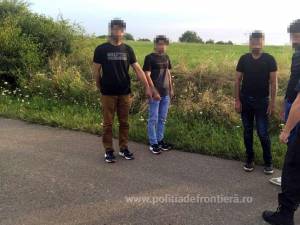 Cei patru tineri depistați în apropiere de frontieră