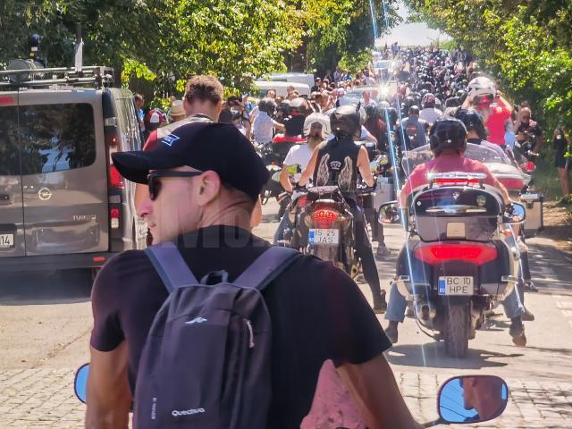 O impresionantă paradă de motociclete la parada Bucovina Motorfest 2021 4