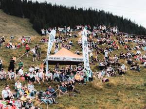 Etapa de drift pe TransRarău a strâns mii de oameni dornici de spectacol, în jurul traseului de concurs