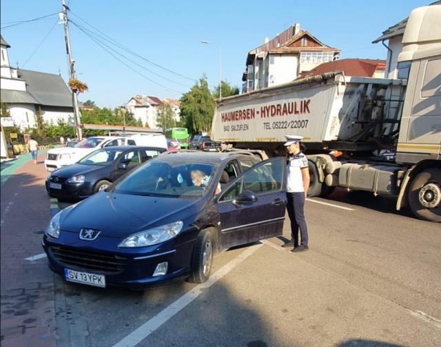 Polițiștii rutieri suceveni au pus în aplicare, miercuri dimineață, o acțiune de control „blitz”, cu efective sporite, pentru prevenirea accidentelor rutiere cu victime pietoni