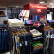 Magazinul Paolo Bertolucci oferă o gamă variată de produse de îmbrăcăminte pentru bărbați, de cea mai bună calitate, la prețuri corecte