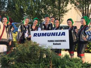 Ansamblul folcloric „Florile Bucovinei” din Rădăuți, apreciat la un festival internațional de folclor din Serbia