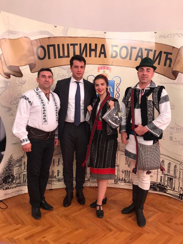 Ansamblul folcloric „Florile Bucovinei” din Rădăuți, apreciat la un festival internațional de folclor din Serbia