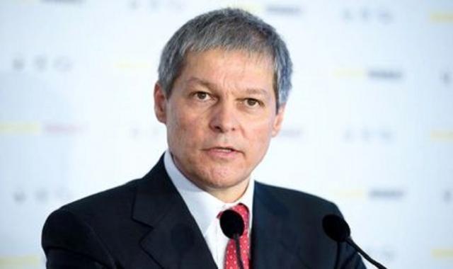 Copreședintele USR-PLUS Dacian Cioloș FOTO business-review.eu