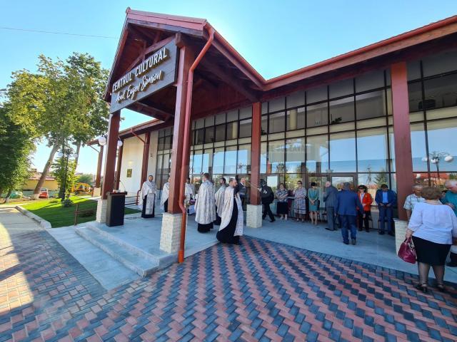 inaugurare centru cultural dumbraveni