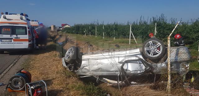 În urma cumplitului accident doi tineri şi-au pierdut viaţa şi alţi trei au fost răniţi