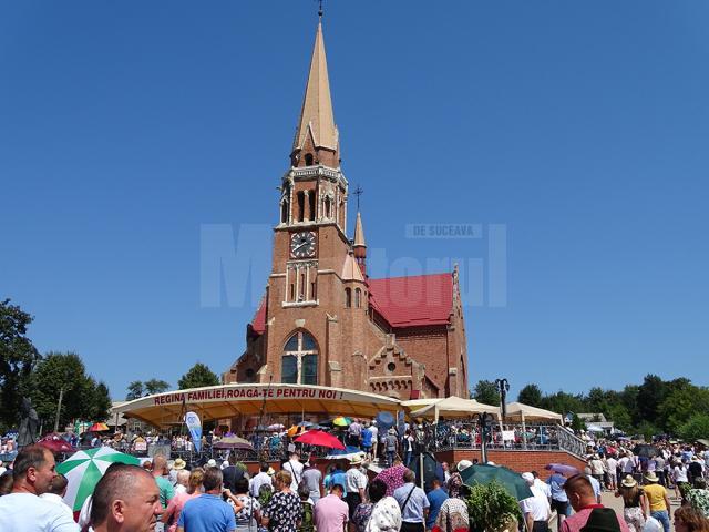 Hramul Sanctuarului Marian de la Cacica, sărbătorit în prezența a mii de credincioși