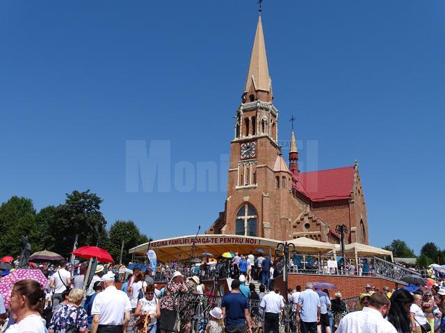 Hramul Sanctuarului Marian de la Cacica, sărbătorit în prezența a mii de credincioși, pe 14 și 15 august