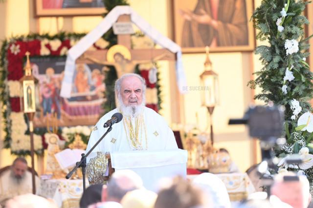 Patriarhul României, Preafericitul Daniel, a oficiat slujba de hramul Mănăstirii Putna