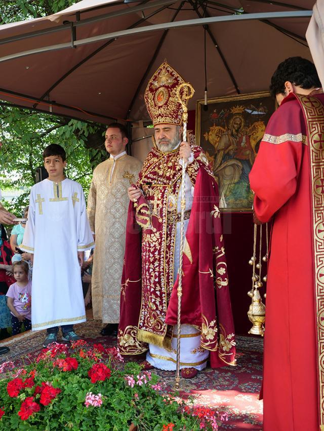 Armenii împreună cu credincioșii români s-au adunat la Hagigadar, la hramul „Adormirii Maicii Domnului”