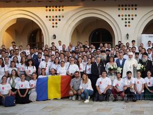 Patriarhul României alături de participanții la Congresul Studențesc Aniversar organizat la Mănăstirea Putna