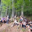 Tinerii din ATOS au pornit în explorarea frumosului ținut dintre cele două mănăstiri emblematice ale Bucovinei