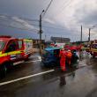 Trafic blocat și un om la spital, după un accident în municipiul Suceava