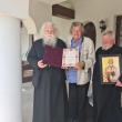 Actorul Florin Piersic a primit Ordinul „Mușatinii” al Arhiepiscopiei Sucevei și Rădăuților din partea Înaltpreasfințitului Părinte Calinic. Foto Arhiepiscopia Sucevei