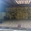 Patru mașini care transportau lemn, evaluate la 100.000 de euro, confiscate de polițiști