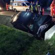 Două accidente cu mașini ieșite în decor la Horodnic. Un șofer a încercat să evite două vaci
