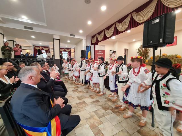 Formație aplaudată la scenă deschisă de invitați