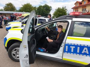 Copii și părinți, instruiți de polițiști înainte de începerea noului an școlar