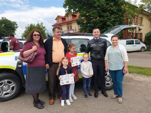 Copii și părinți, instruiți de polițiști înainte de începerea noului an școlar
