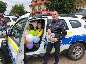 Copii și părinți, instruiți de polițiști înainte de începerea noului an școlar
