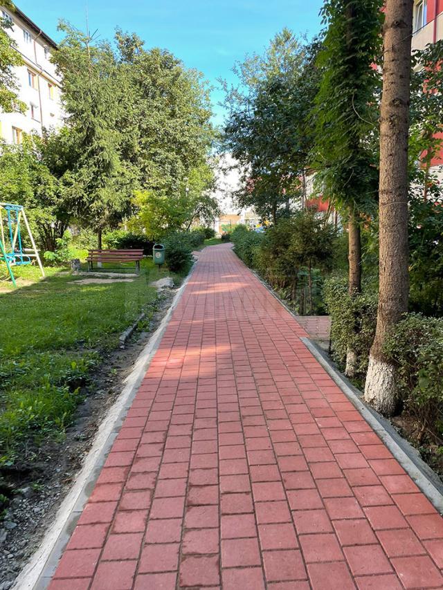 Extindere și modernizare a parcării din zona “Dom Polski”, după refacerea căilor de acces la blocurile din jur