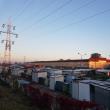 Îmbrăcăminte, încălțăminte și obiecte industriale contrafăcute, confiscate de polițiști