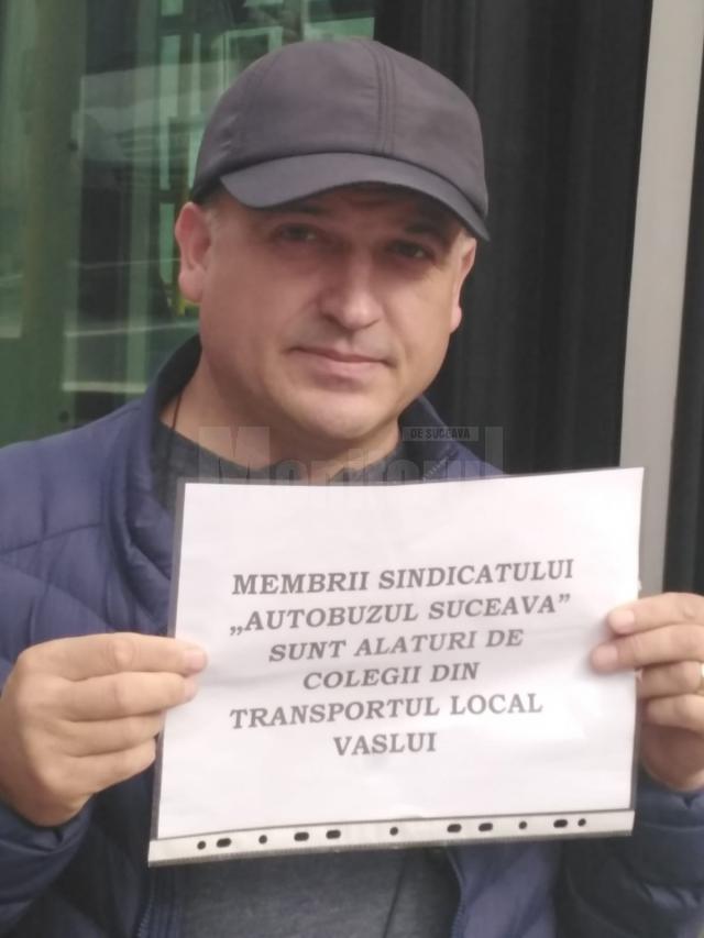 Protest al transportatorilor publici locali din Suceava, în semn de solidaritate cu colegii lor din Vaslui 3