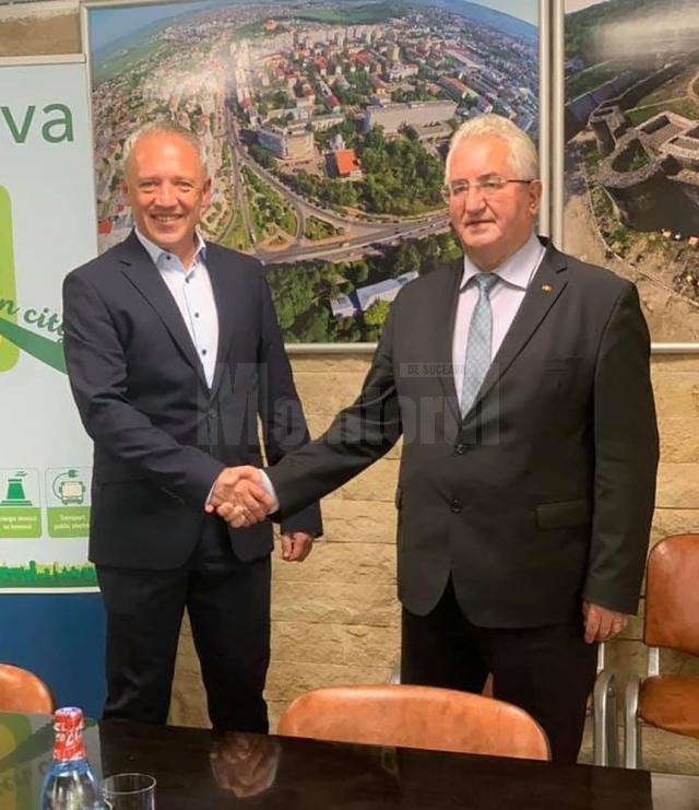 Dinamizare a relațiilor de colaborare dintre Suceava și Cernăuți, după întâlnirea noului primar cu Ion Lungu