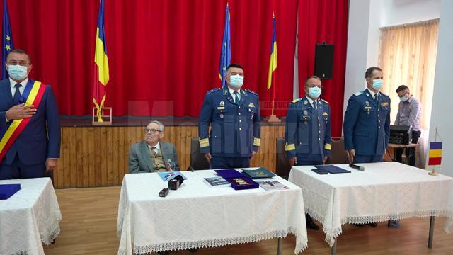 La împlinirea a 105 ani, un veteran de război din Suceava a primit cea mai înaltă distincție onorifică a Armatei României