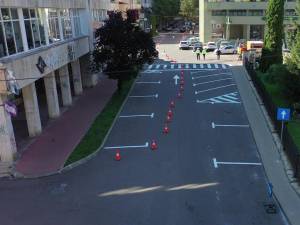 Strada Curtea Domnească are acum o porțiune mai mare cu sens unic, dar și mai multe locuri de parcare 2