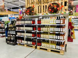 Târgul de Vinuri Auchan, cu peste 330 de sortimente de vinuri românești și moldovenești