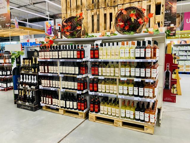 Târgul de Vinuri Auchan, cu peste 330 de sortimente de vinuri românești și moldovenești