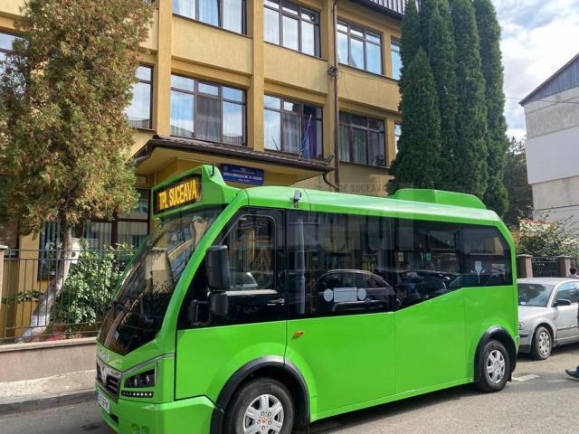 Autobuz școlar – program pilot anunțat de viceprimarul Lucian Harșovschi