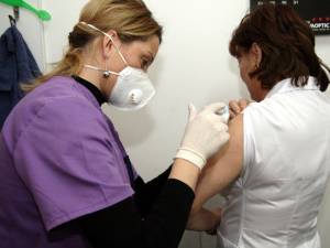 Peste 660 de suceveni s-au vaccinat ieri cu prima doză și peste 700 cu a treia