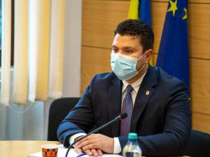 Primarul Bogdan Loghin a transmis un mesaj critic la adresa protestelor din Rădăuţi