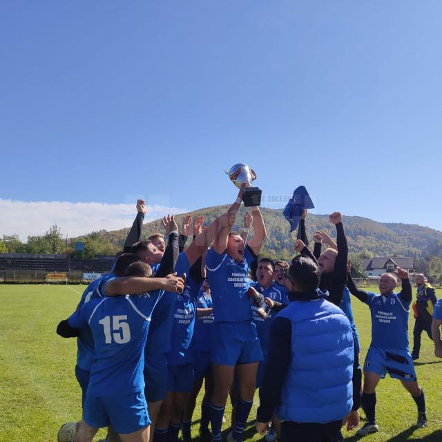 Descătușare la final, cu trofeul Cupa Bucovinei