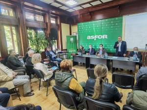 Ziua Forestierului, sărbătorită la Centrul de Pregătire și Perfecționare Profesională al forestierilor din orașul Roznov