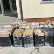 Mașină de teren burdușită cu țigări, abandonată în zona de munte