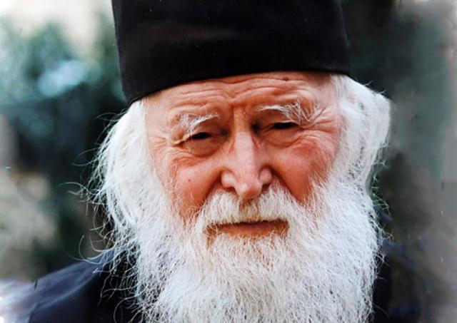 Părintele Sofian Boghiu: „Suferința interiorizează enorm”