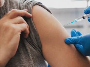 Aproape 85% dintre inspectorii școlari suceveni s-au vaccinat