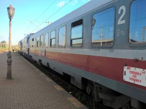 Trenul Iași-Timișoara Nord în Gara Suceava