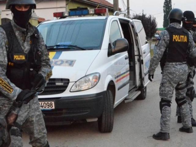 „Mascații” poliției, mobilizați la Hancea