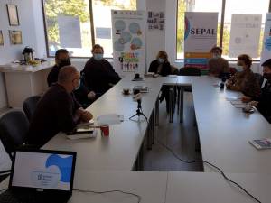 Traficul de persoane cauzat de sărăcie, tema unei dezbateri organizate de Asociația Institutul Bucovina