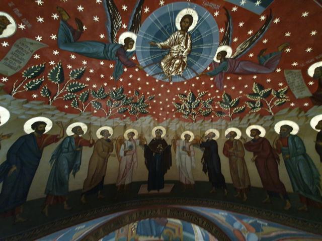 Lucrările de pictură în tehnică fresco din interiorul Catedralei „Nașterea Domnului”, din Suceava au fost demarate in 2018