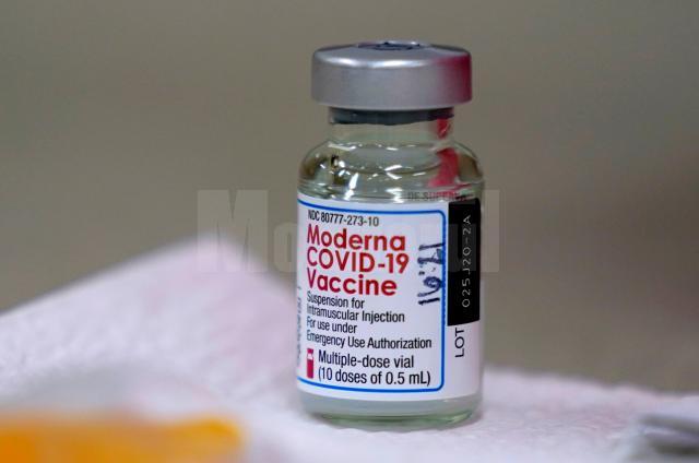 Persoanele vaccinate cu Moderna vor primi a treia doză din acest vaccin la jumătate, de la 1 noiembrie