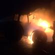 Un tractor a luat foc în timp ce efectua lucrări agricole