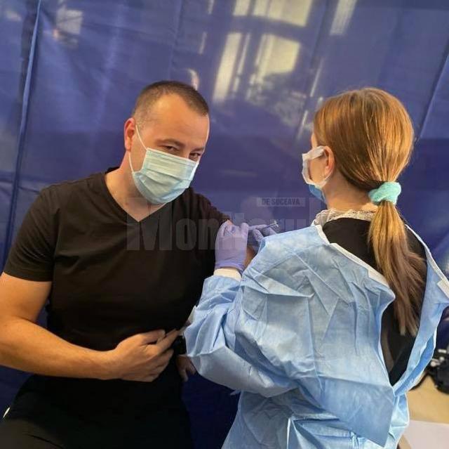 Viceprimarul Sucevei Lucian Harșovschi s-a vaccinat cu a treia doză anti-Covid