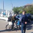 Peste 100 de veste reflectorizante, împărțite bicicliștilor din zona Vicovu de Sus